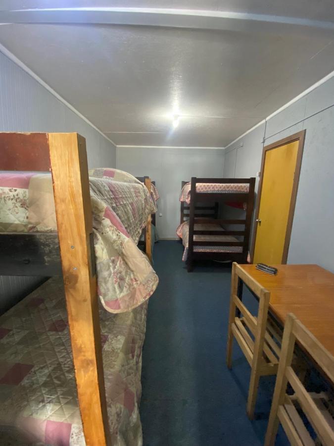 بويرتو ناتالز World'S End Hostal المظهر الخارجي الصورة