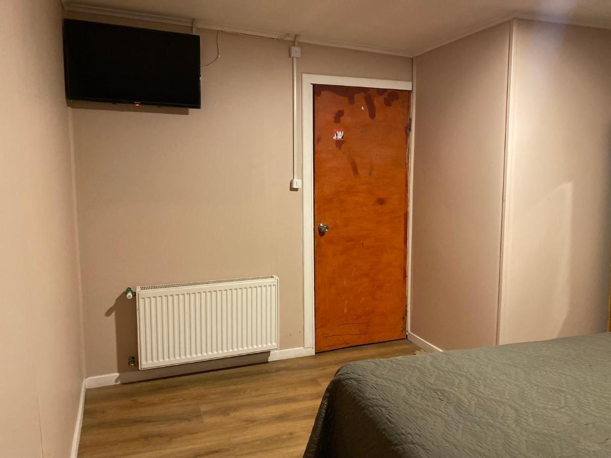بويرتو ناتالز World'S End Hostal المظهر الخارجي الصورة