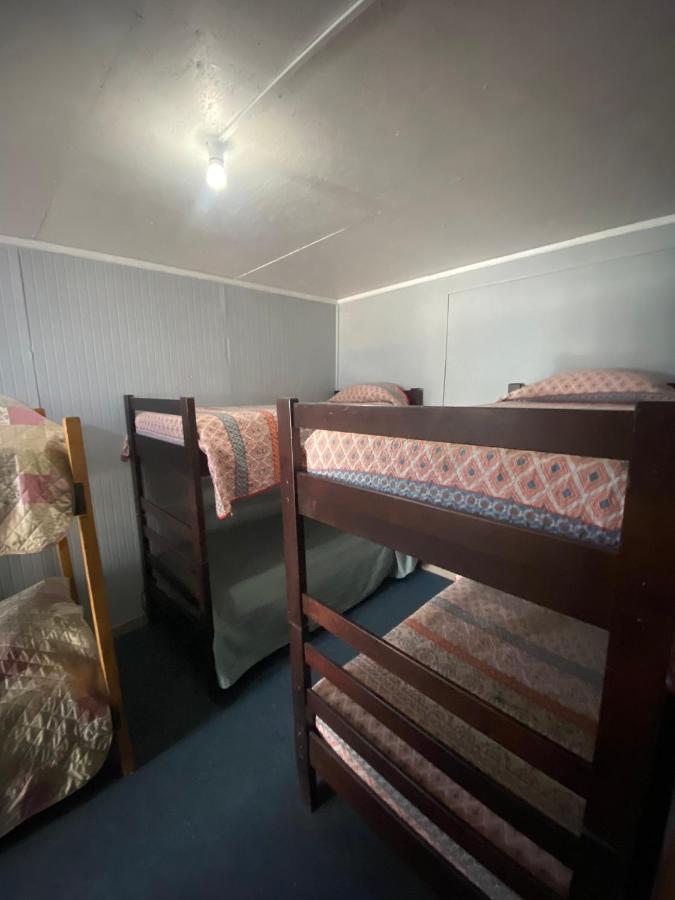 بويرتو ناتالز World'S End Hostal المظهر الخارجي الصورة