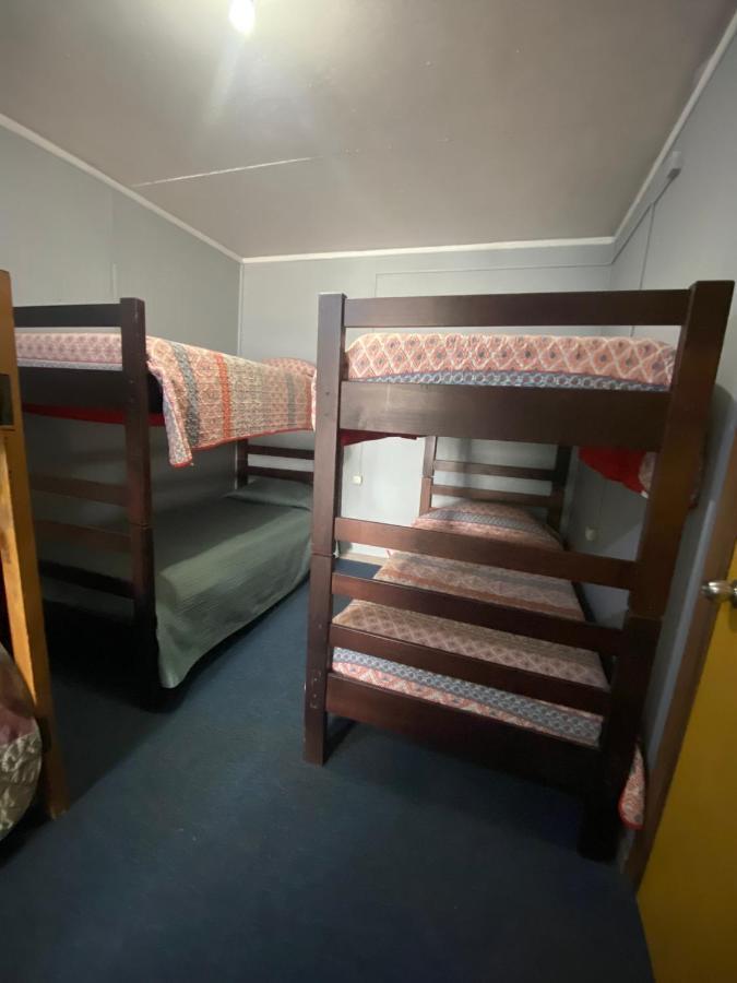 بويرتو ناتالز World'S End Hostal المظهر الخارجي الصورة