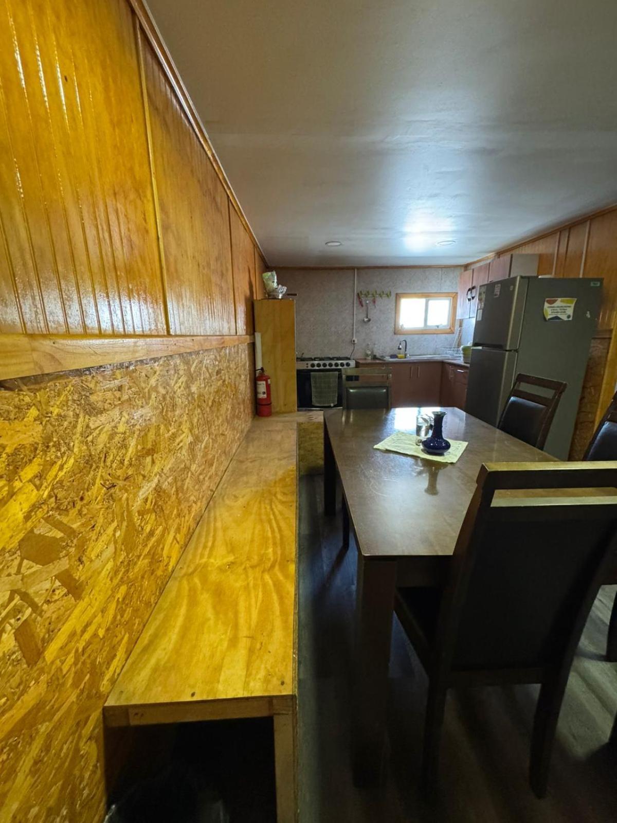 بويرتو ناتالز World'S End Hostal المظهر الخارجي الصورة