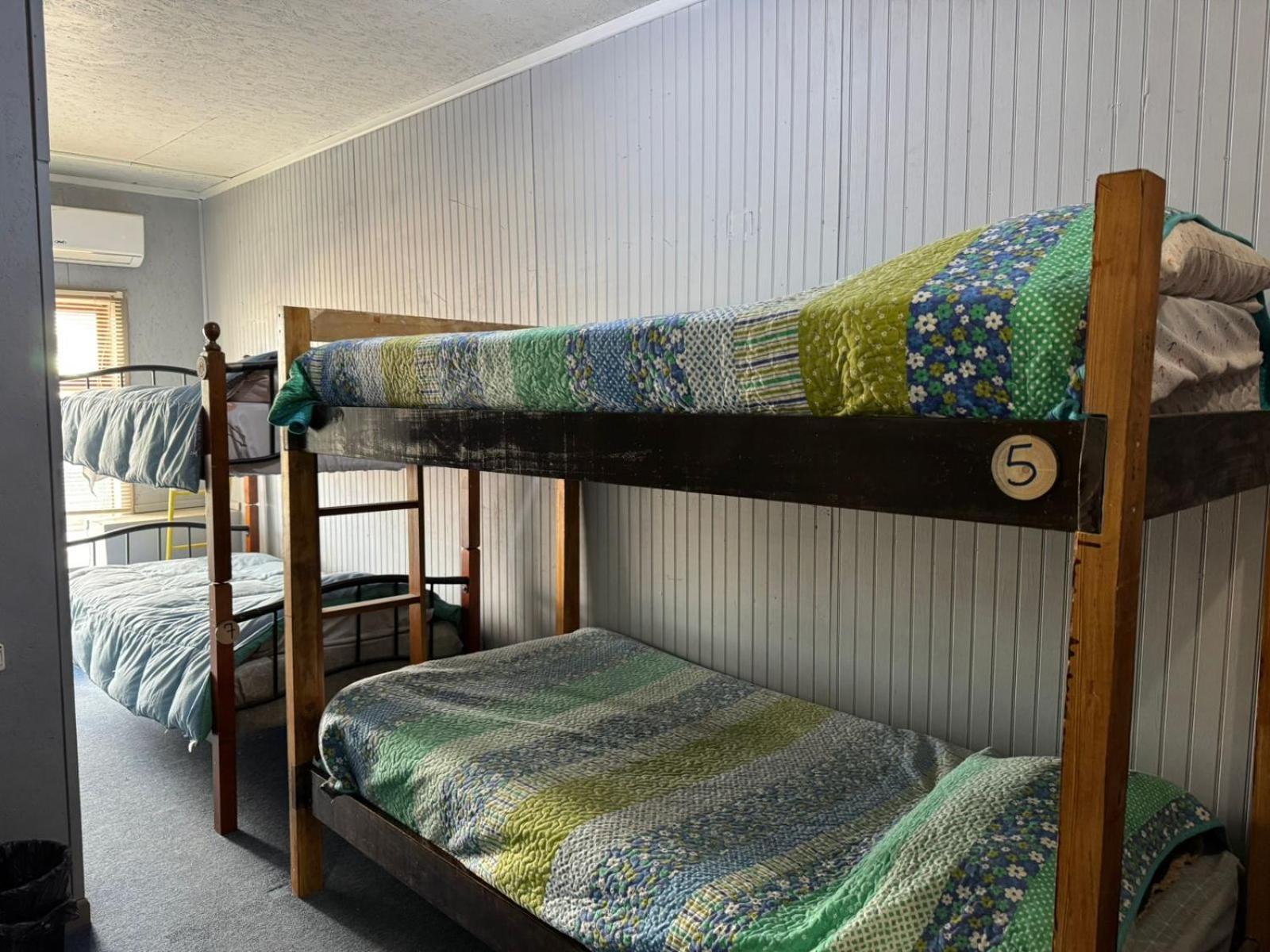 بويرتو ناتالز World'S End Hostal المظهر الخارجي الصورة