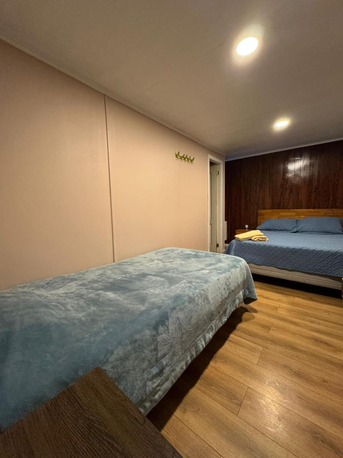 بويرتو ناتالز World'S End Hostal المظهر الخارجي الصورة
